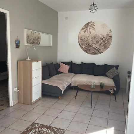 Hébergement de vacances Le Cabanon D'azur 6 Personnes 400 M De La *